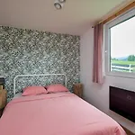 Sarnia Laka 2 Z Opcja Prywatnego Jacuzzi *