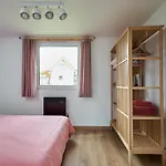 Sarnia Laka 2 Z Opcja Prywatnego Jacuzzi Holiday home