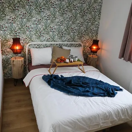 Sarnia Laka 2 Z Prywatnym Jacuzzi Ferienhaus *