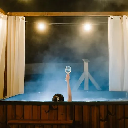 Sarnia Laka 2 Z Prywatnym Jacuzzi